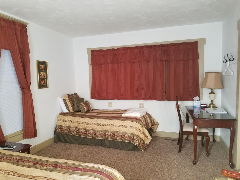 Dakota Spur Hotel Lead Luaran gambar