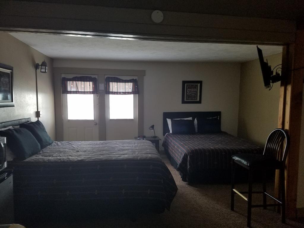 Dakota Spur Hotel Lead Luaran gambar