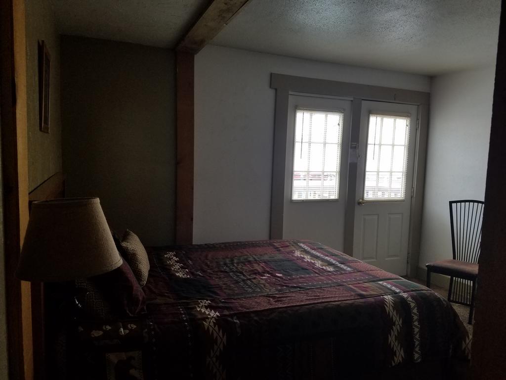 Dakota Spur Hotel Lead Luaran gambar